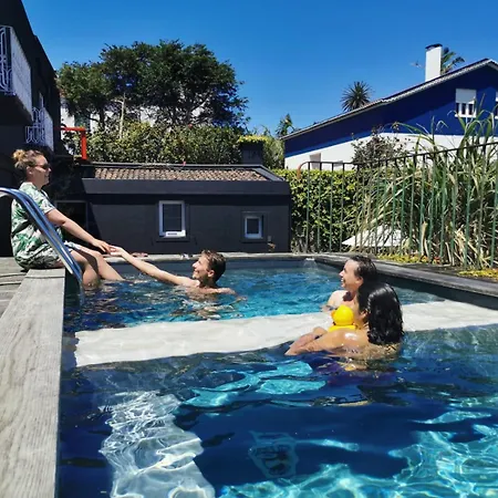 Hostel Out Of The Blue Ponta Delgada