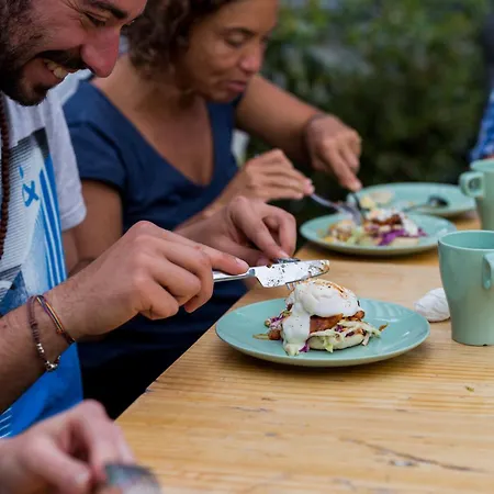 Out Of The Blue Хостел Понта-Делгада