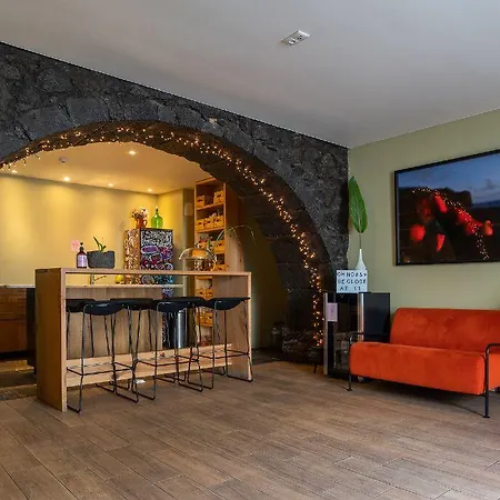 Out Of The Blue Hostel Ponta Delgada (Sao Miguel)