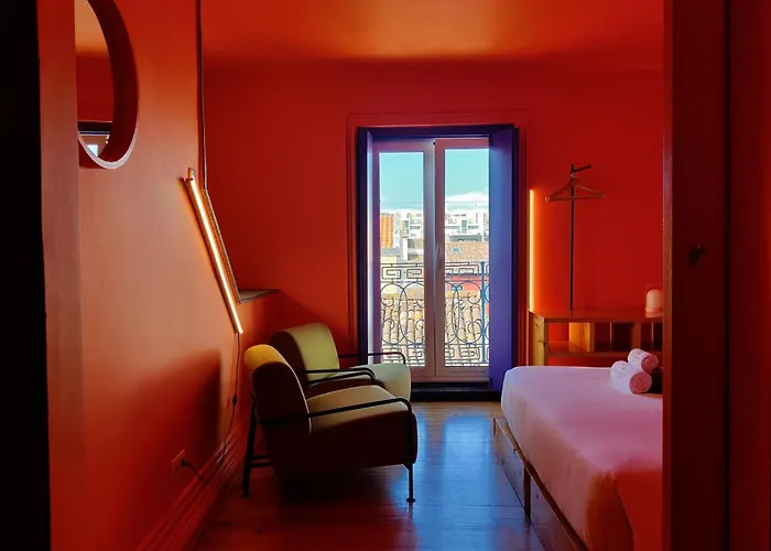 Out Of The Blue Hostel *