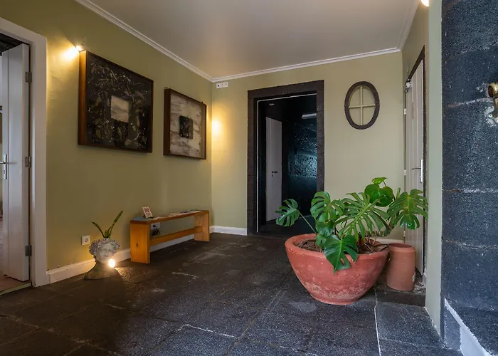 Hostel Out Of The Blue Ponta Delgada (Sao Miguel)